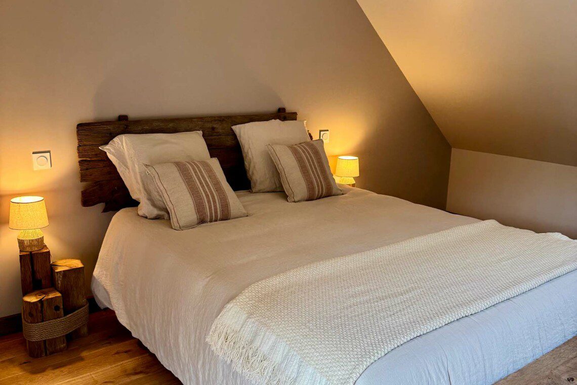 La pointe aux oies est une chambre double de 25m2 avec douche à l’italienne et terrasse privative.