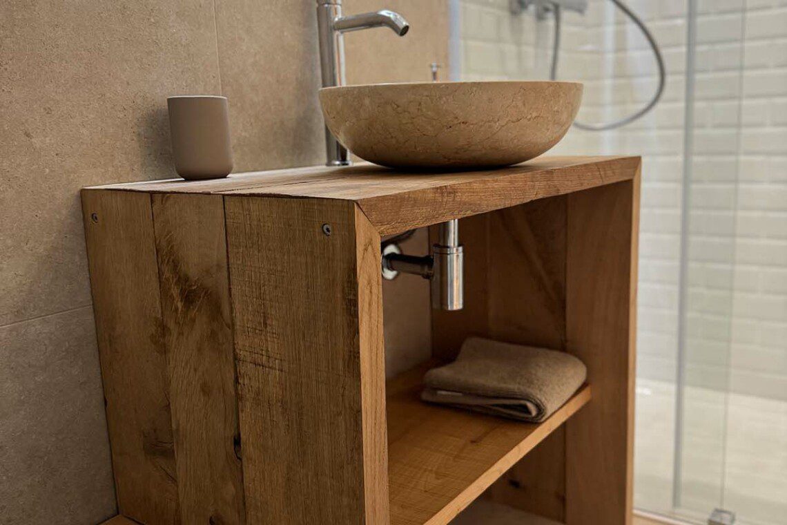 La pointe aux oies est une chambre double de 25m2 avec douche à l’italienne et terrasse privative.