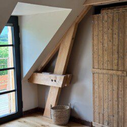 La pointe de Folliet est une chambre double de 25m2 avec douche à l’italienne et une vue imprenable sur la nature.