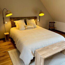 La pointe de Folliet est une chambre double de 25m2 avec douche à l’italienne et une vue imprenable sur la nature.