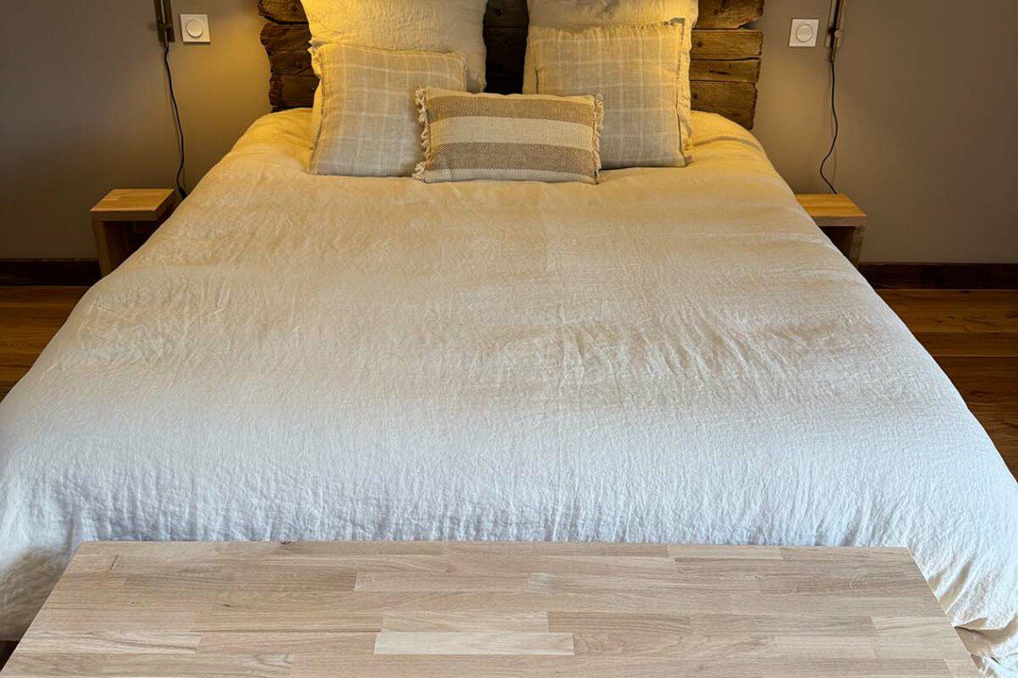 La pointe de Folliet est une chambre double de 25m2 avec douche à l’italienne et une vue imprenable sur la nature.