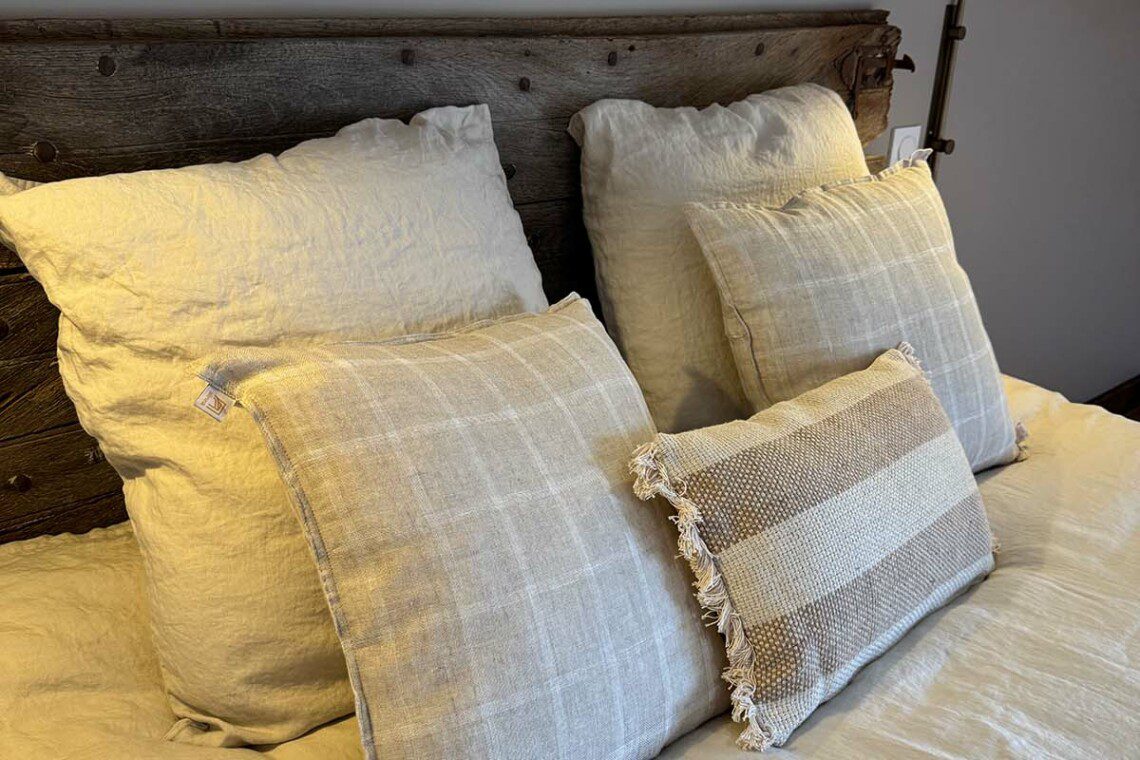 La pointe de Folliet est une chambre double de 25m2 avec douche à l’italienne et une vue imprenable sur la nature.