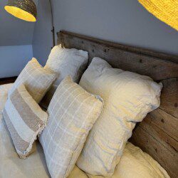 La pointe de Folliet est une chambre double de 25m2 avec douche à l’italienne et une vue imprenable sur la nature.