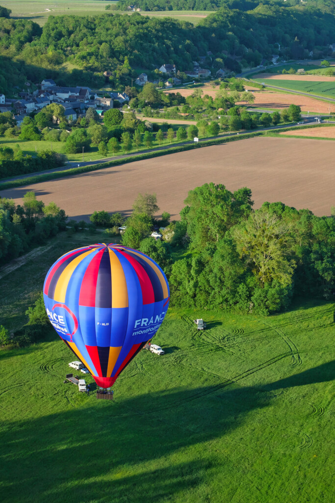 Il y a les activités qui se préparent pour une question de planning comme un vol en montgolfière pour survoler les châteaux, une sortie en canoë sur le Cher ou sur la Loire, un golf au château de Cheverny