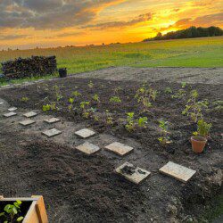 Les chambres d'hôtes Au détour des Châteaux vous offrent des prestations tout confort et de qualités dans un cocon de verdure.