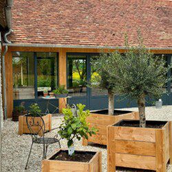 Vue depuis le Monal sur la salle à manger commune.